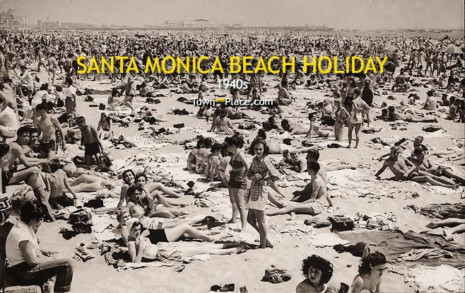 Santa Monica Beach Holiday c.1940s